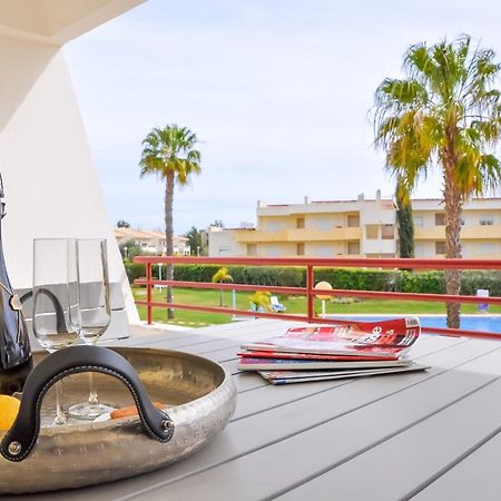 Lovelystay - 2Br Modern, Pool Access, Close To Marina & Beach Quarteira Εξωτερικό φωτογραφία